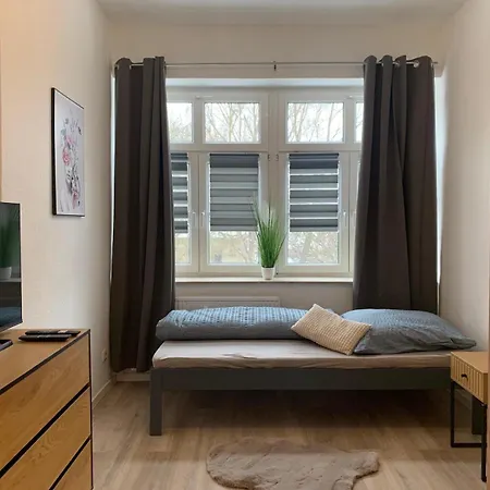 Grosse Moderne In Naehe Goitzschesee 公寓