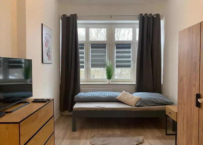 Grosse Moderne In Naehe Goitzschesee Apartamento